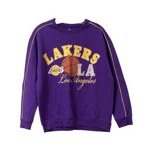 NBA Los Angeles Lakers Sweatshirt Women’s Size Medium Purple Crewneck Basketball